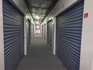 10 Federal Storage - Riverside Dr - Photo 7