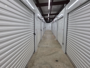 10 Federal Storage - Riverside Dr - Photo 9