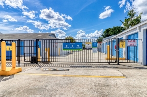 SmartStop Self Storage - Longwood - 460 Florida Central Parkway - Photo 3