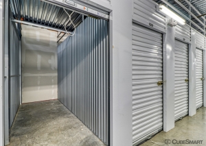 CubeSmart Self Storage - 5505 Maple Avenue - TX - Photo 5