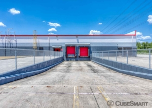 CubeSmart Self Storage - 610 Sawdust Road - TX - Photo 2