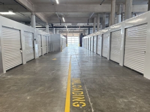 Extra Space Storage - 6374 - Kansas City - Gillham Plz - Photo 3