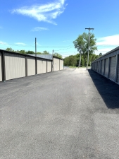 LocalStorage LakeView - Photo 2