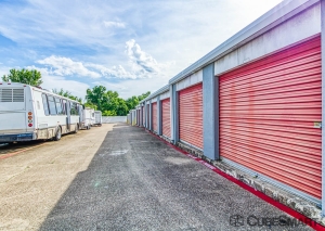 CubeSmart Self Storage - South Cockrell Hill Road - Photo 10