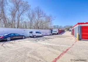 CubeSmart Self Storage - South Cockrell Hill Road - Photo 8
