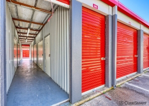 CubeSmart Self Storage - South Cockrell Hill Road - Photo 4