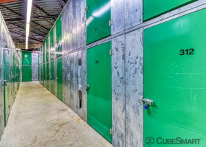 CubeSmart Self Storage - Photo 4