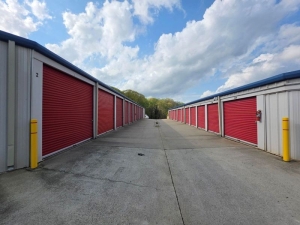 Extra Space Storage - 6818 - Mooresville - 1246 River Hwy - Photo 2