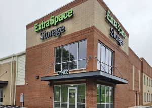 Extra Space Storage - 7915 - Powder Springs - Powder Springs Rd