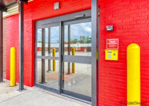 CubeSmart Self Storage MI Dearborn Commerce Dr S - Photo 5