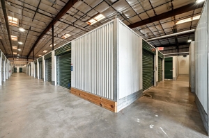 10 Federal Storage - W Broad St - Photo 4