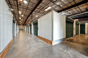 10 Federal Storage - W Broad St - Photo 9