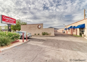 CubeSmart Self Storage AZ Glendale W Camelback Rd - Photo 1