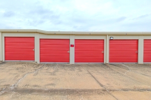 Sherman Premier Storage - Photo 2