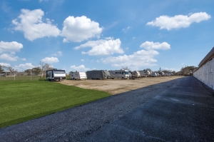Nest Storage - Angleton - Photo 6