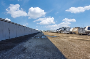 Nest Storage - Angleton - Photo 8
