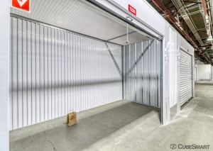 CubeSmart Self Storage MI Flint Clio Rd - Photo 2