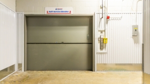 Devon Self Storage - 9702 - 1215 Shelby - Photo 5