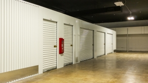 Devon Self Storage - 9702 - 1215 Shelby - Photo 6