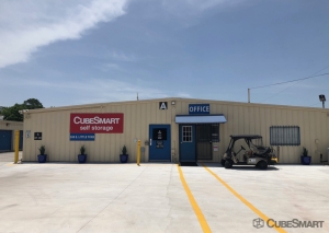CubeSmart Self Storage - 300 East Little York - TX - Photo 1