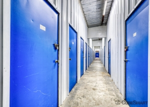 CubeSmart Self Storage - 300 East Little York - TX - Photo 4