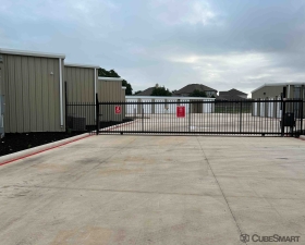CubeSmart Self Storage - 25365 Bulverde - TX - Photo 5