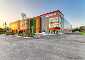 CubeSmart Self Storage NY Farmingdale Bi County Blvd