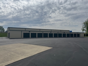 FLAG CITY STORAGE - Photo 2