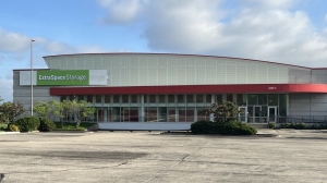 Extra Space Storage - 6914 - Cincinnati - Commons Dr - Photo 6