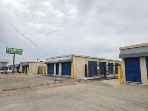 Extra Space Storage - 6763 - Garland - Forest Ln - Photo 7