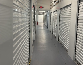 Extra Space Storage - 6911 - Bonita Springs - S Tamiami Trl - Photo 4