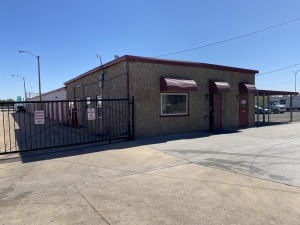 ClearHome Self Storage - I-44 - Photo 2