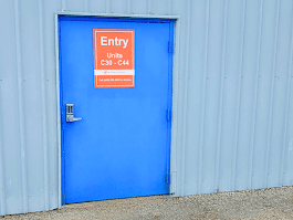 Radiant Storage - Beaumont/College St (BPT) - Photo 10