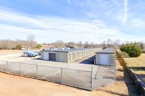 Lake Robinson Self Storage - Photo 2