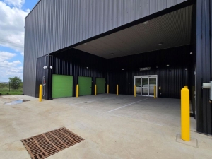 Extra Space Storage - 6543 - Manor - E US Highway 290 - Photo 3