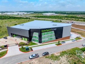 Extra Space Storage - 6543 - Manor - E US Highway 290 - Photo 7