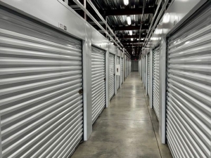 Extra Space Storage - 6307 - Cocoa - W King Street - Photo 4
