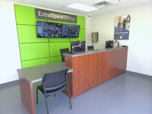 Extra Space Storage - 6741 - Buffalo Grove - Lexington Dr - Photo 2