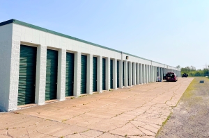 Packer Storage of Superior - 3100 Hill Avenue - Photo 2
