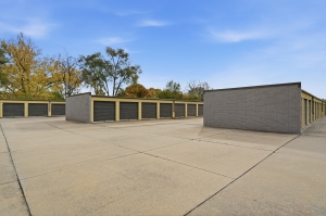 StorageMart - Guthrie Ave - Photo 4