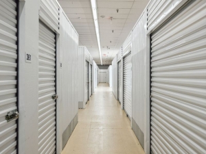 Extra Space Storage - 6927 - Houston - Ella Blvd - Photo 4