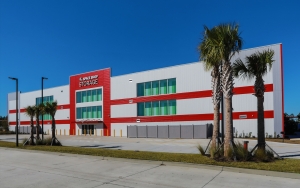 Space Shop Self Storage - Palm Coast