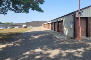 Heartland Storage - Sturgis - 69004 Klinger Lake Road - Photo 2