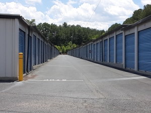 Compass Self Storage - Compass Self Storage - Commerce (410) - Photo 3