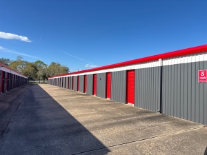 10 Federal Storage - Hwy 6 - Photo 4