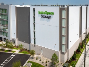 Extra Space Storage - 6278 - Newark - Wilson Ave - Photo 7