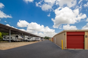 StorQuest - Sugarland / Sartartia - Photo 2