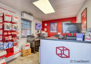 CubeSmart Self Storage - Holland Road - Photo 3