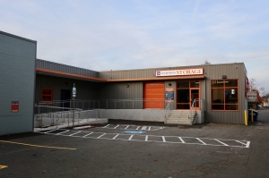 Statesman Storage - Photo 9