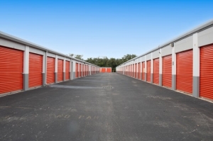 Public Storage - Vero Beach - 5355 US Highway One - Photo 2